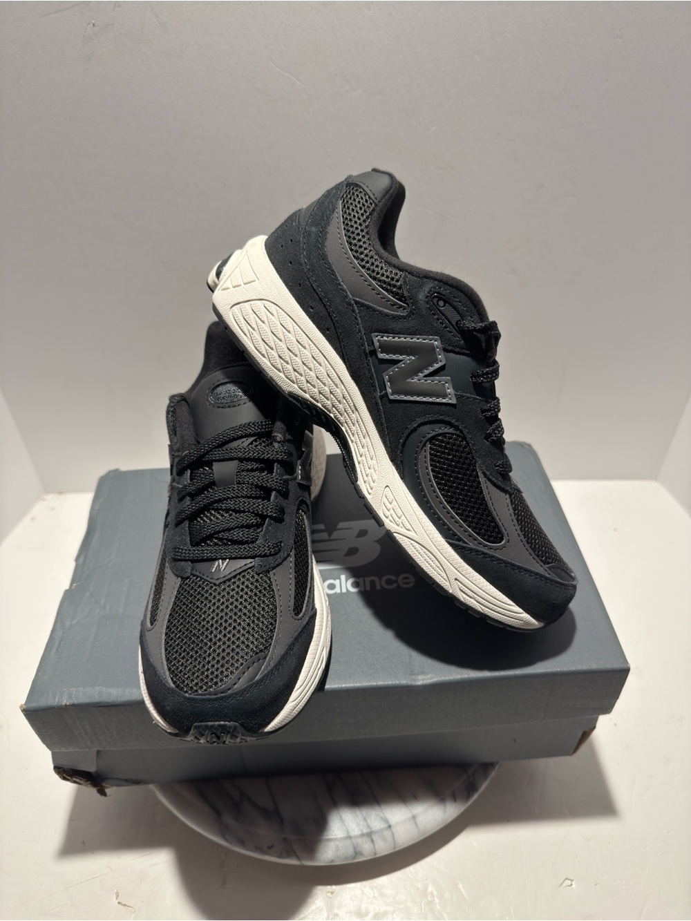 New Balance 2002R Black Gunmetal M2002RBK Kids 5 Women’s 6.5 Men’s  5 “NIB”